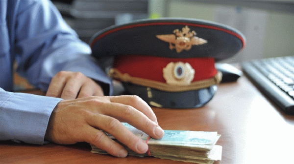 Зарплаты российских полицейских